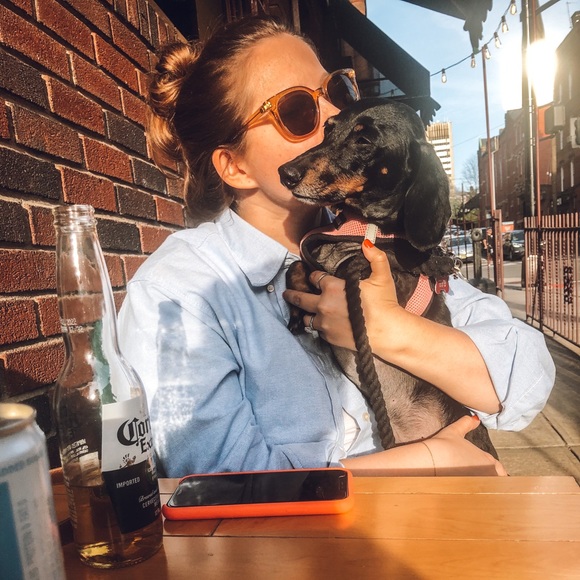 Meet your Posher, Cassandra - Picture 1 of 1